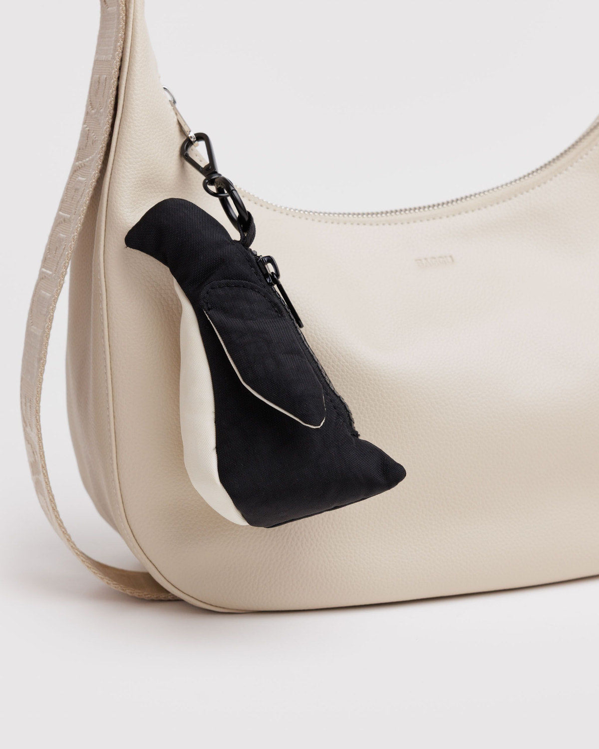 Penguin Charm Black & White | Baggu Quality