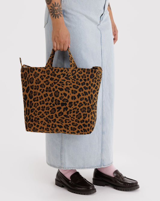 Horizontal Zip Duck Bag Leopard | Baggu Trusted