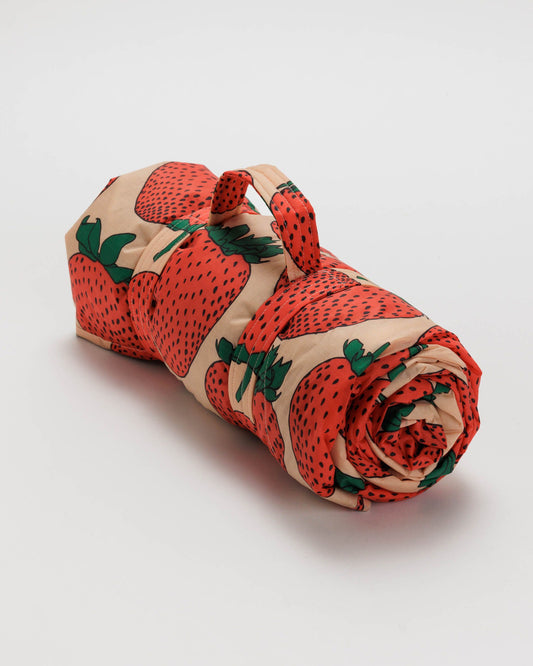 Puffy Picnic Blanket Strawberry | Baggu Popular