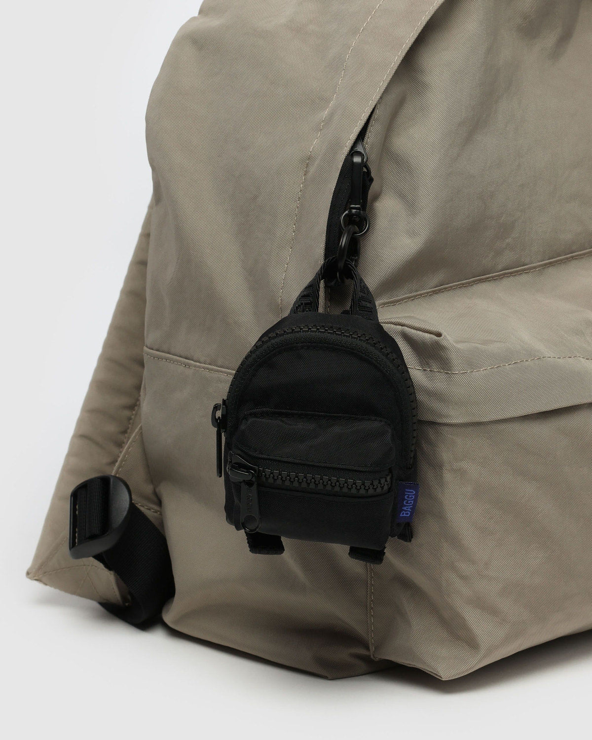 Backpack Charm Black | Baggu Recommended