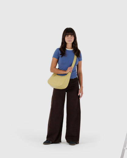 Medium Recycled Leather Crescent Bag Straw | Baggu Popular
