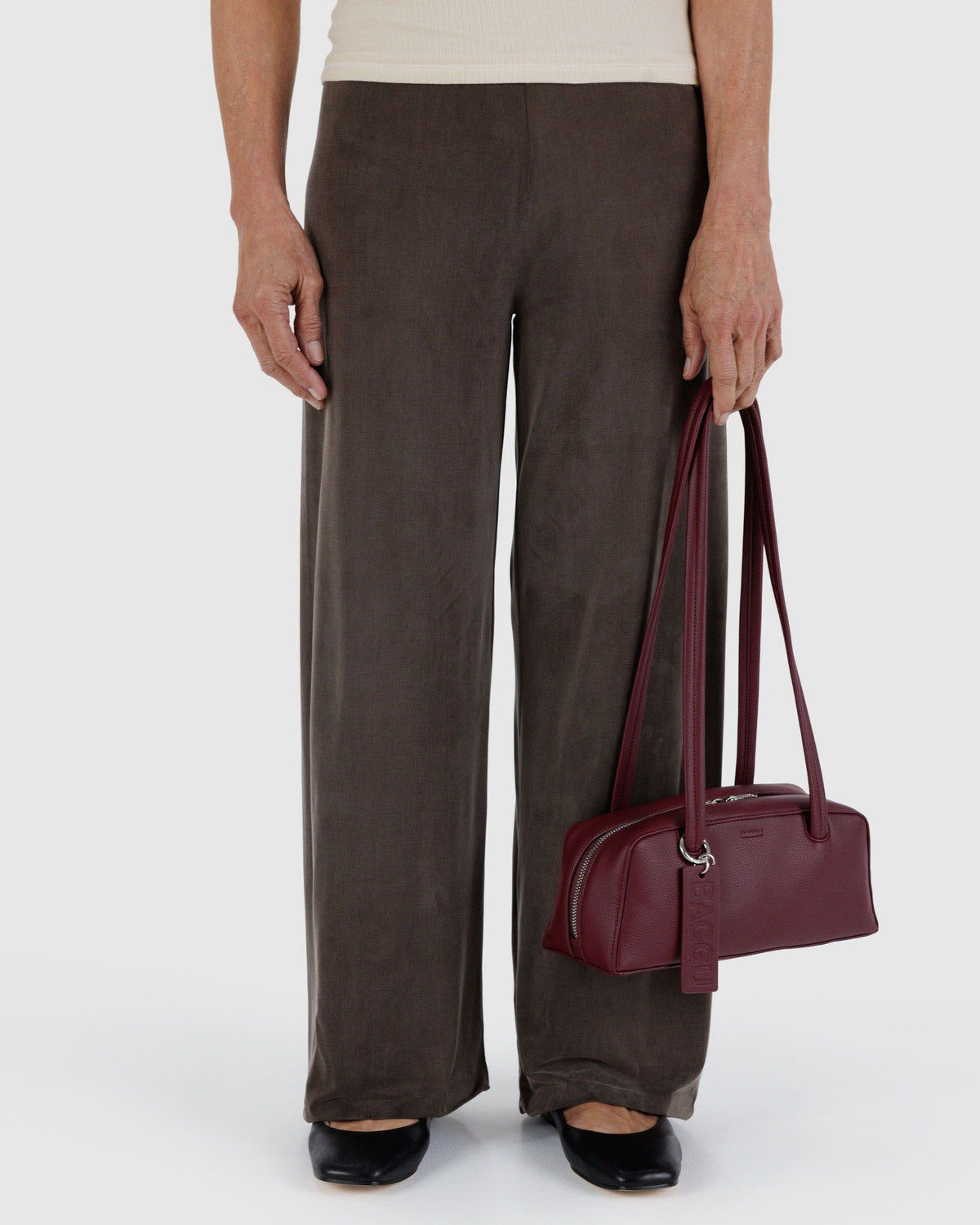 Small Recycled Leather Bowler Bag Mahogany | Baggu Signature