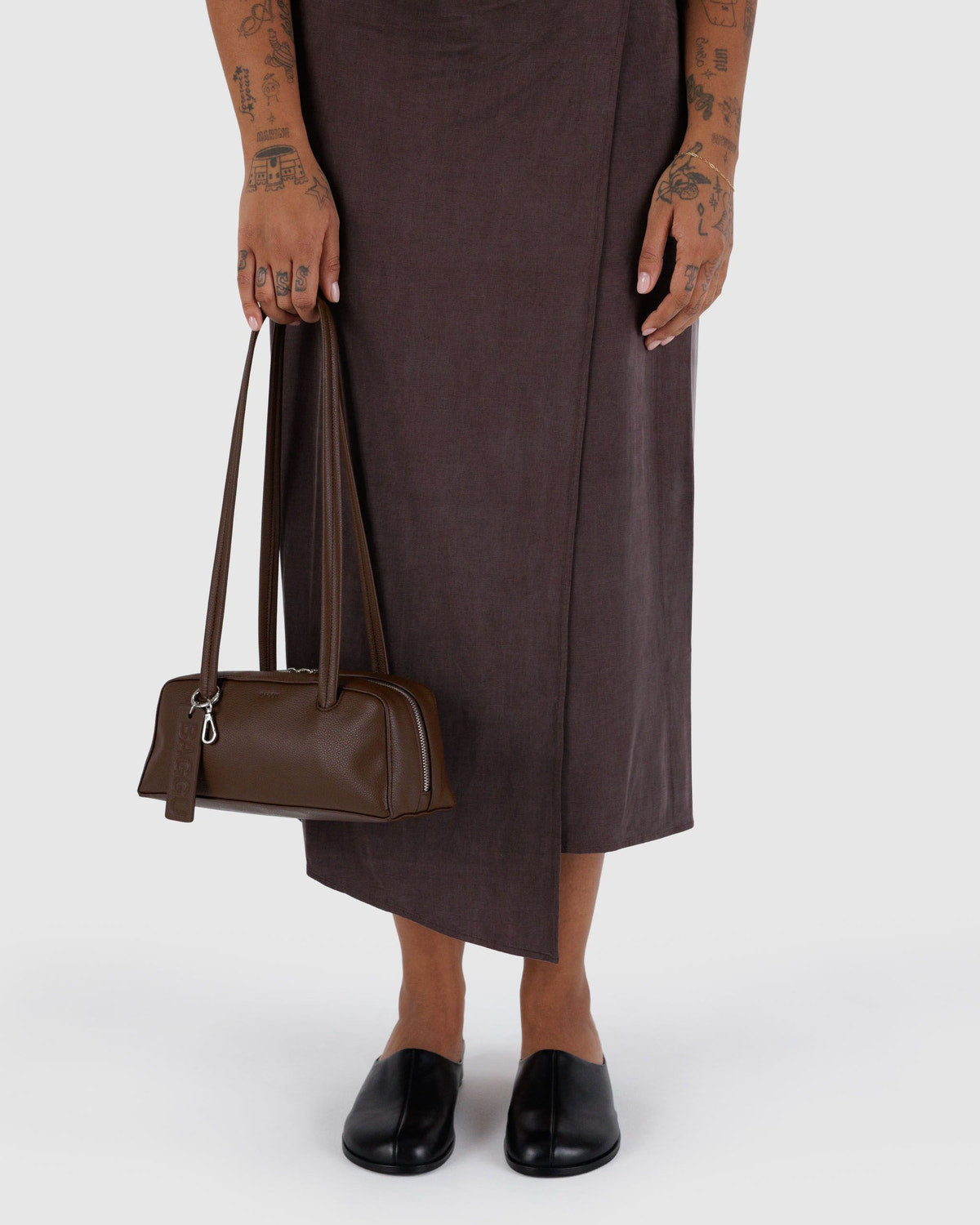 Small Recycled Leather Bowler Bag Brown | Baggu Deals