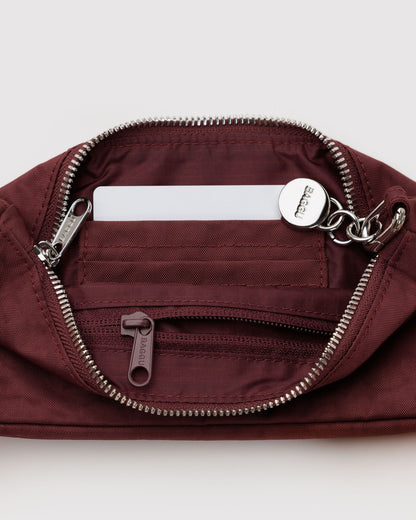 Nylon Pochette Mahogany | Baggu Popular