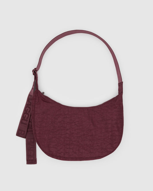 Medium Nylon Crescent Bag Mahogany | Baggu Signature