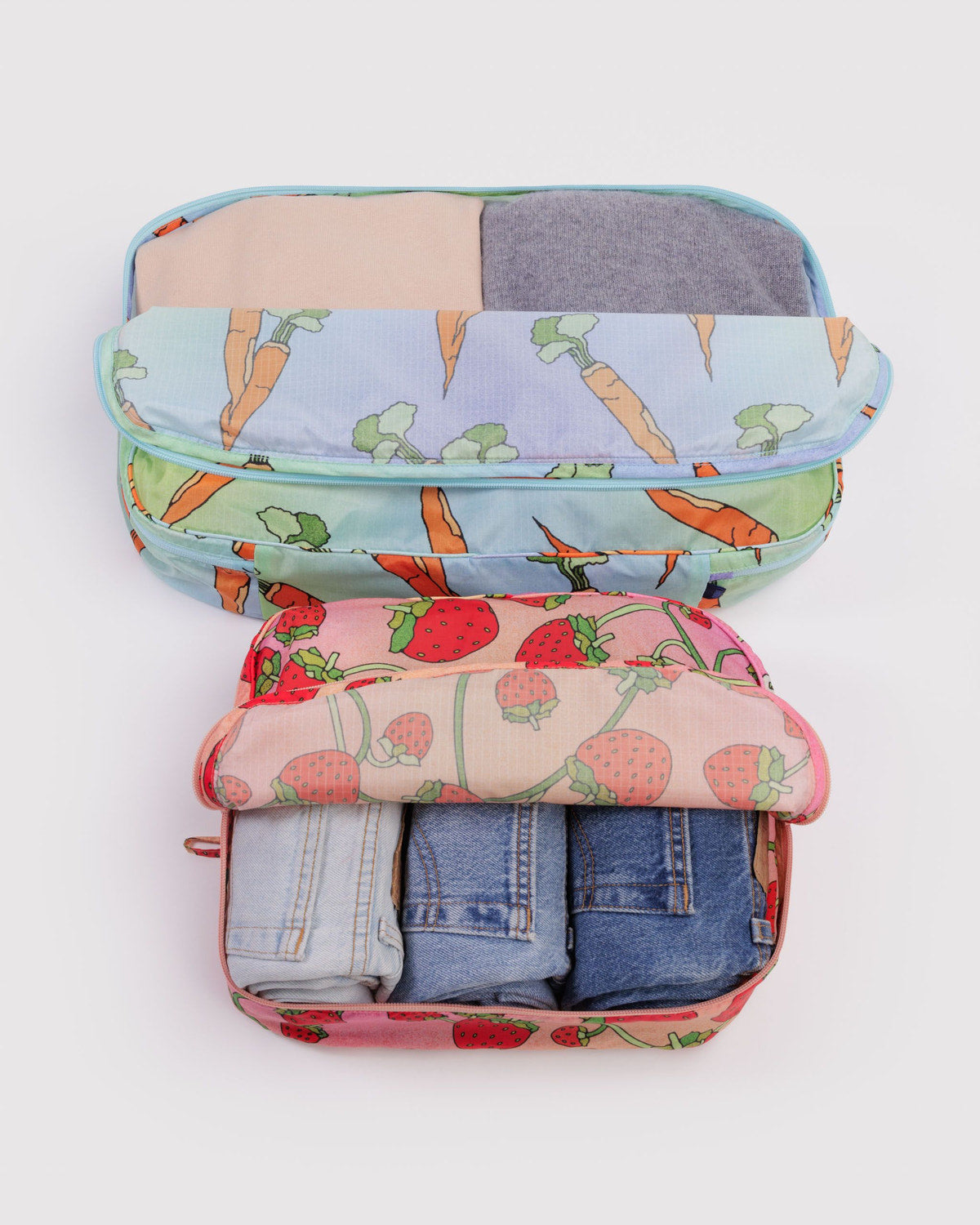 Large Packing Cube Set Carrots & Berries | Baggu New