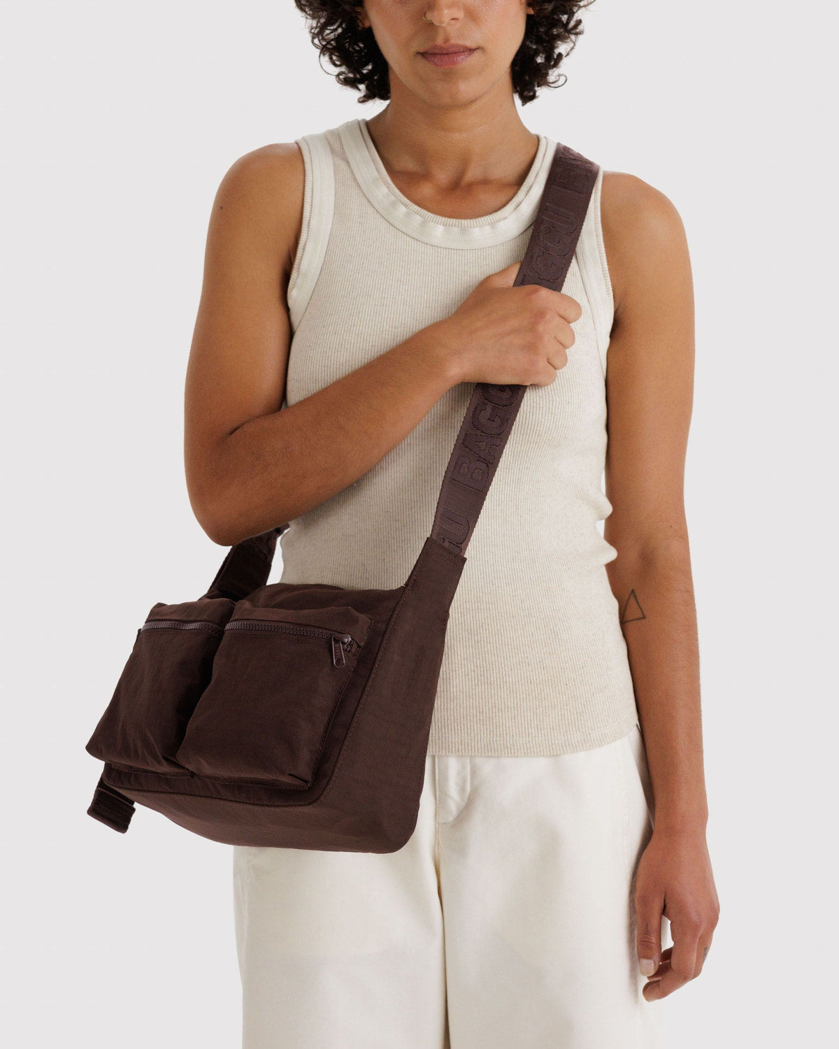 Medium Cargo Crossbody Coffee | Baggu Latest