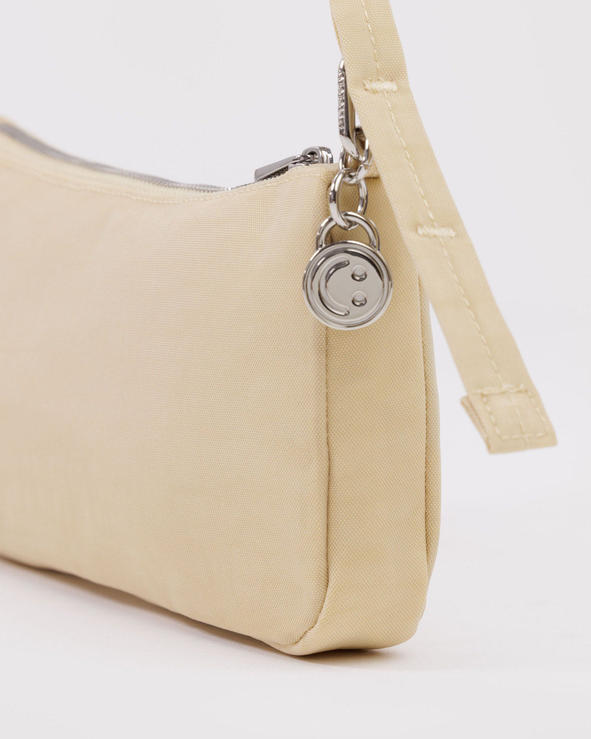 Nylon Pochette Custard | Baggu New