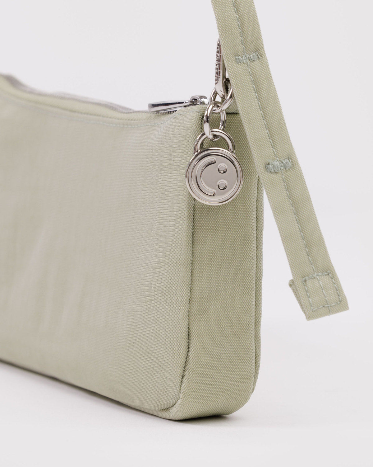 Nylon Pochette Celadon | Baggu Great Value