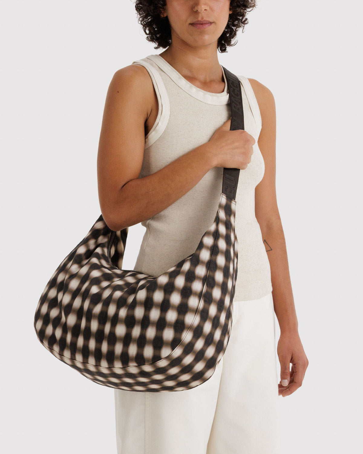 Large Nylon Crescent Bag Blurred Gingham Brown | Baggu Sale