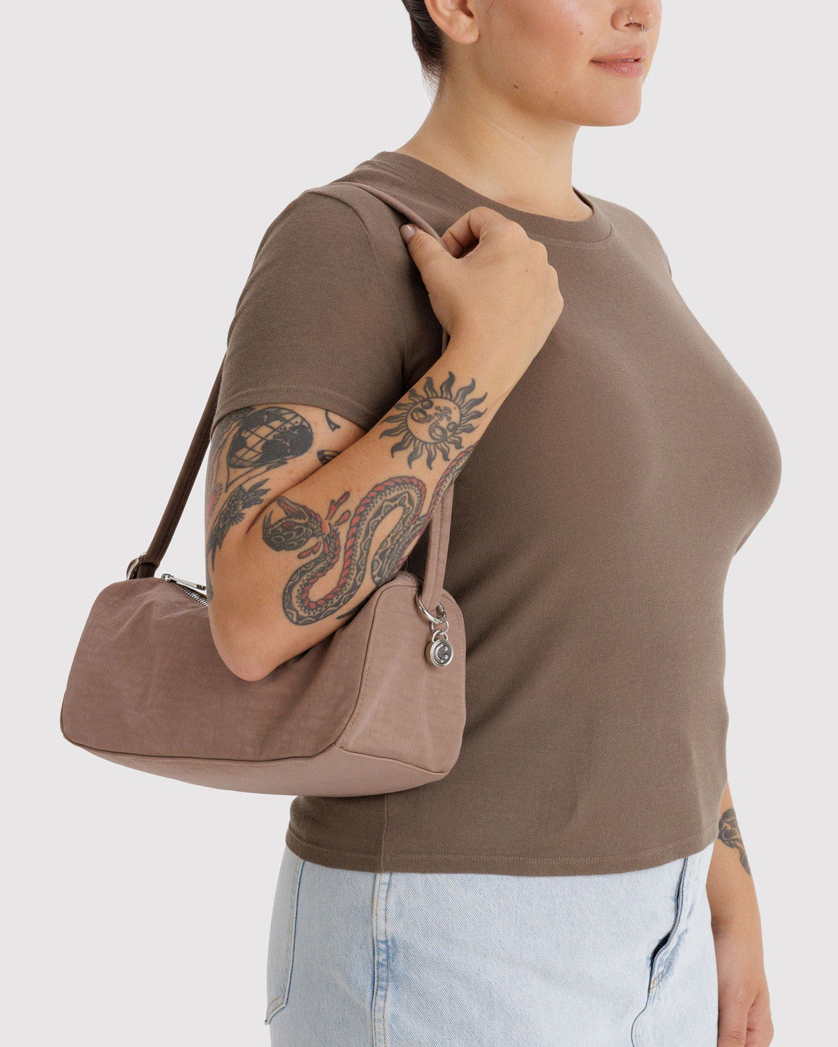 Nylon Loaf Bag Toasted Almond | Baggu New