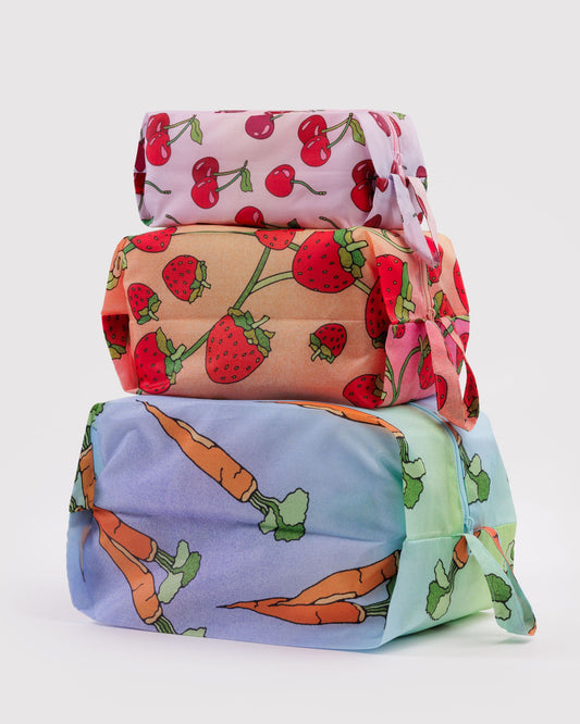 3D Zip Set Carrots & Berries | Baggu Quality