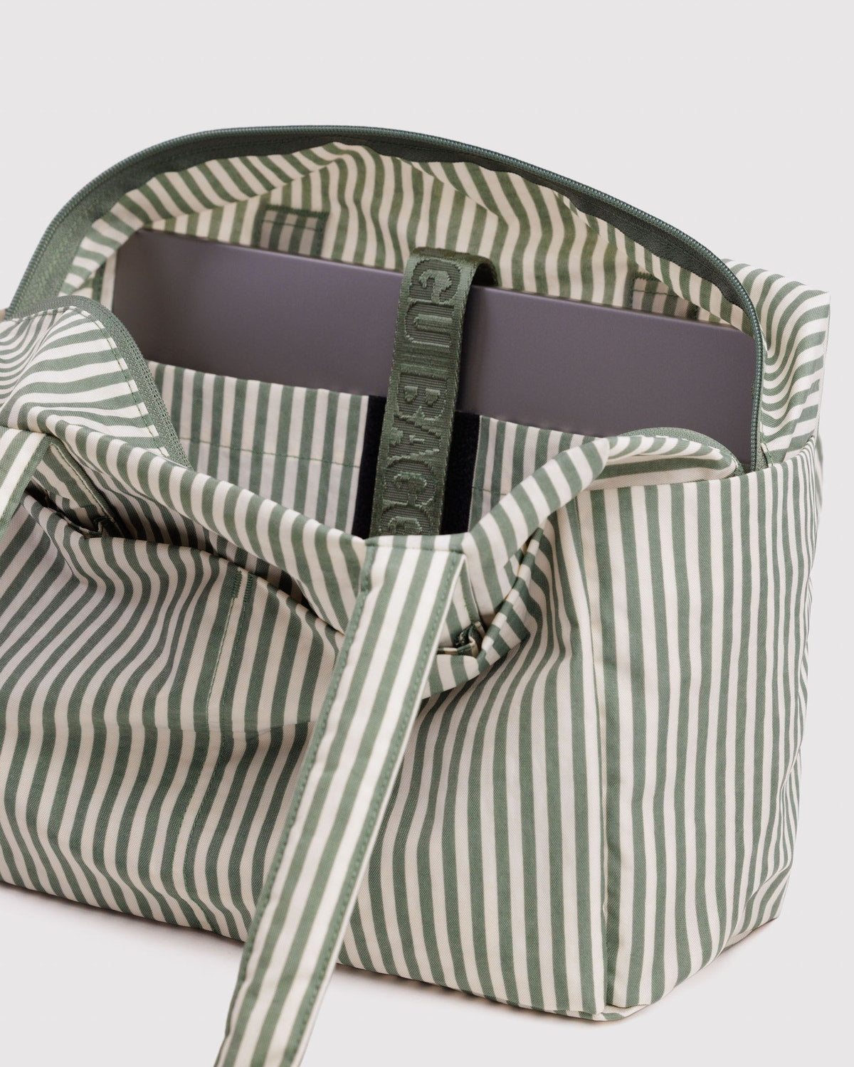 Everyday Cloud Bag Sage Stripe | Baggu Popular