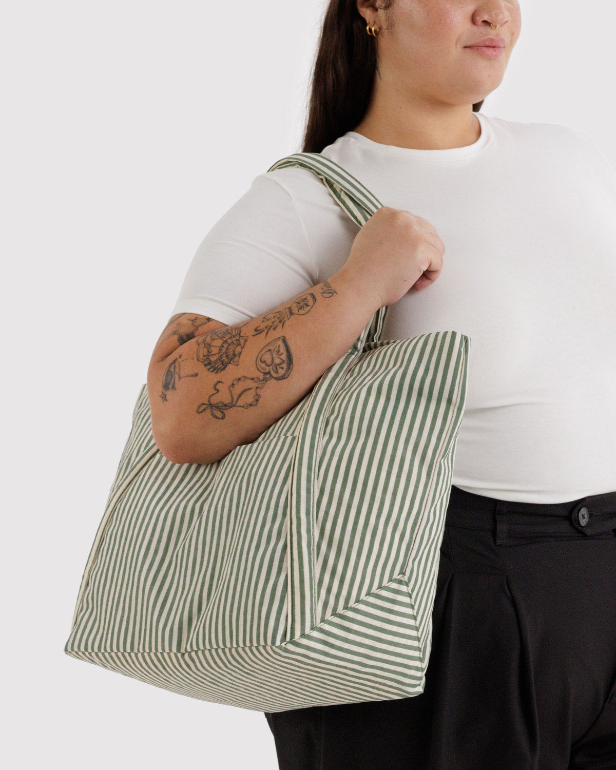 Cloud Bag Sage Stripe | Baggu Premium
