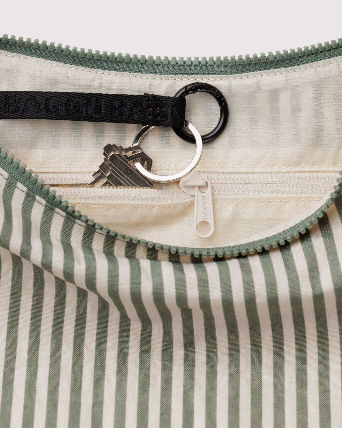 Medium Nylon Crescent Bag Sage Stripe | Baggu Popular